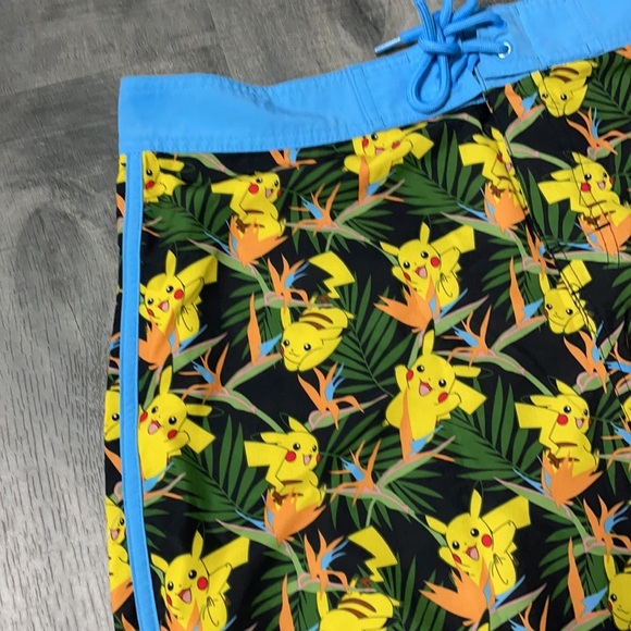 Pokémon Picachu Birds of Paradise Swim Shorts LG - Picture 5 of 7